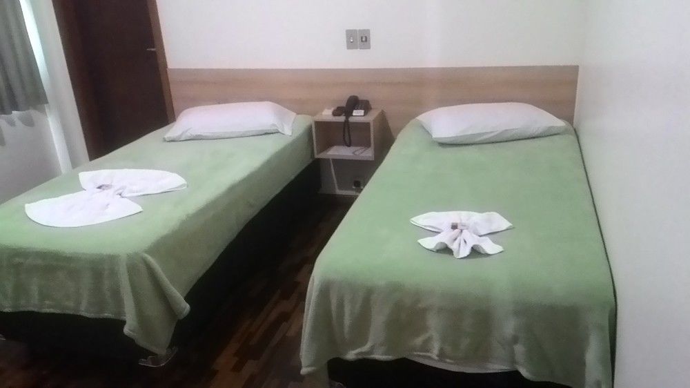 Oyo Hotel Farol Joaçaba Buitenkant foto