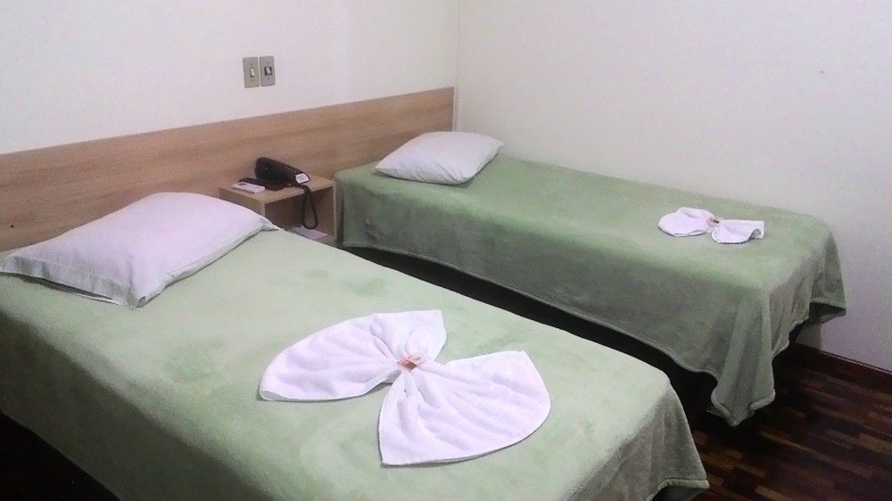 Oyo Hotel Farol Joaçaba Buitenkant foto