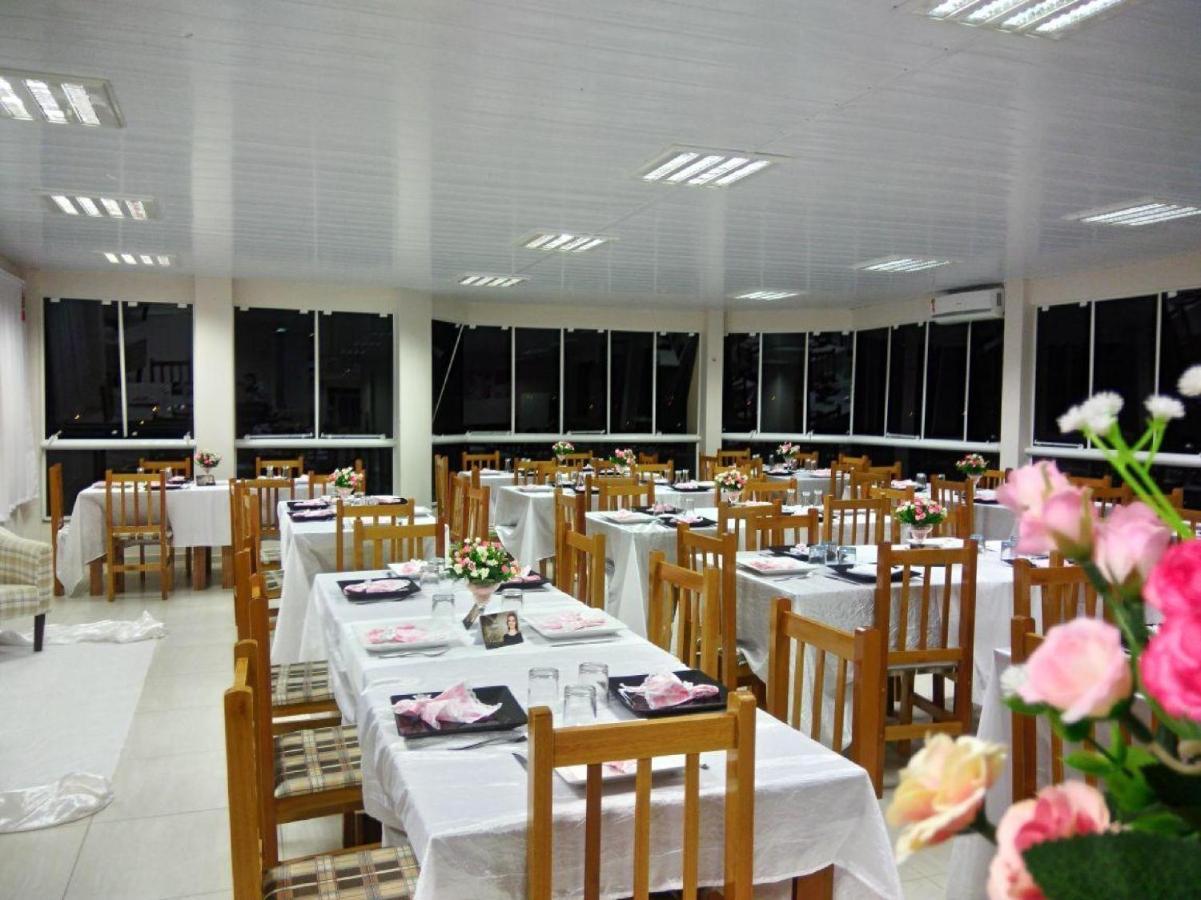 Oyo Hotel Farol Joaçaba Buitenkant foto